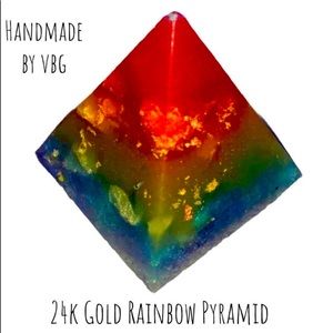 New Handmade Artisan Rainbow 24k Gold Flaked Art Epoxy Pyramid Perfect Gift